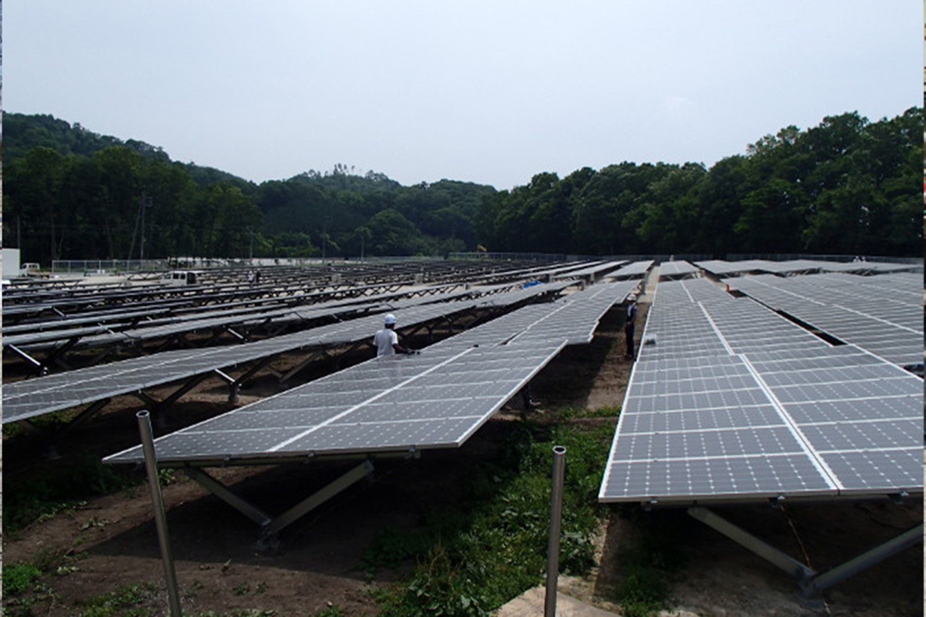 太陽光基礎穿孔工事の施工写真 5