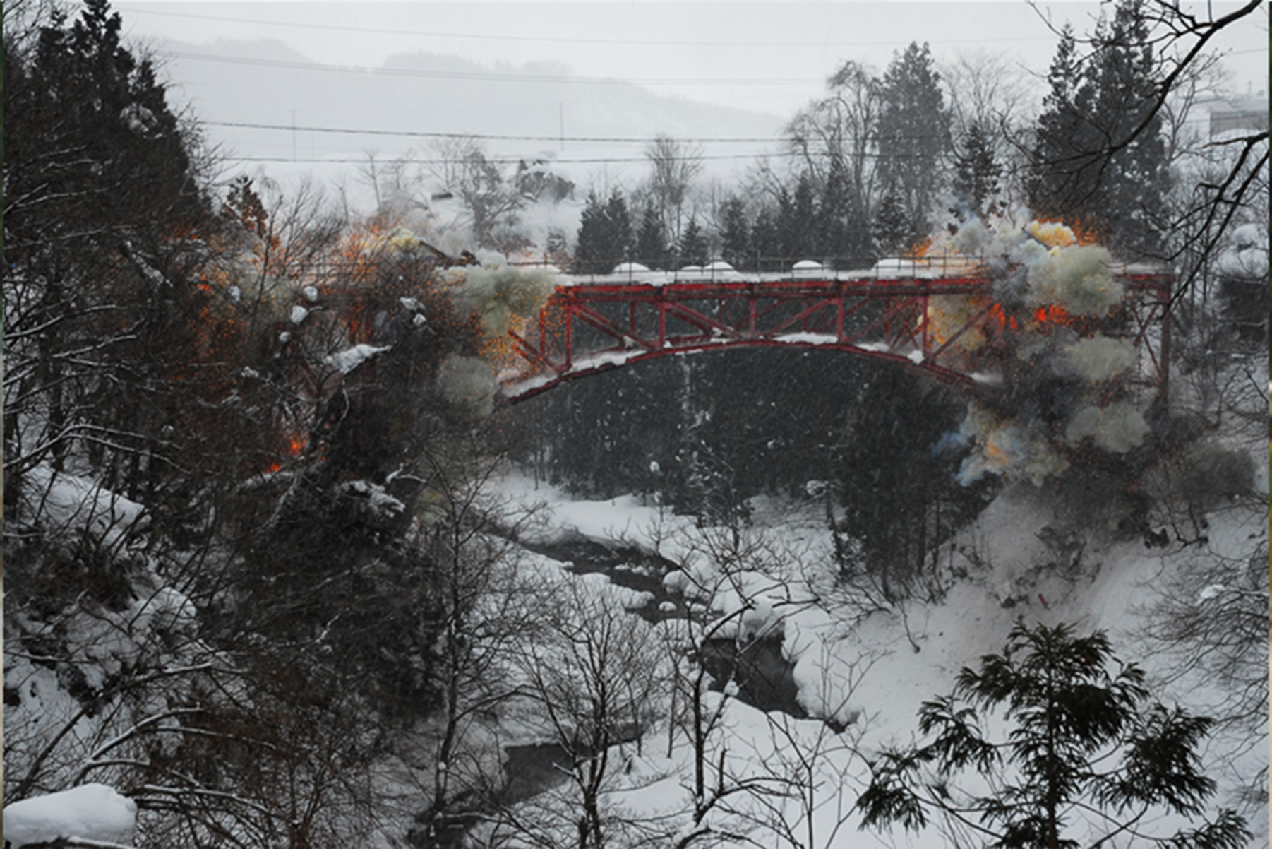 [[工法・技術]]V型成形爆破線の施工写真 9