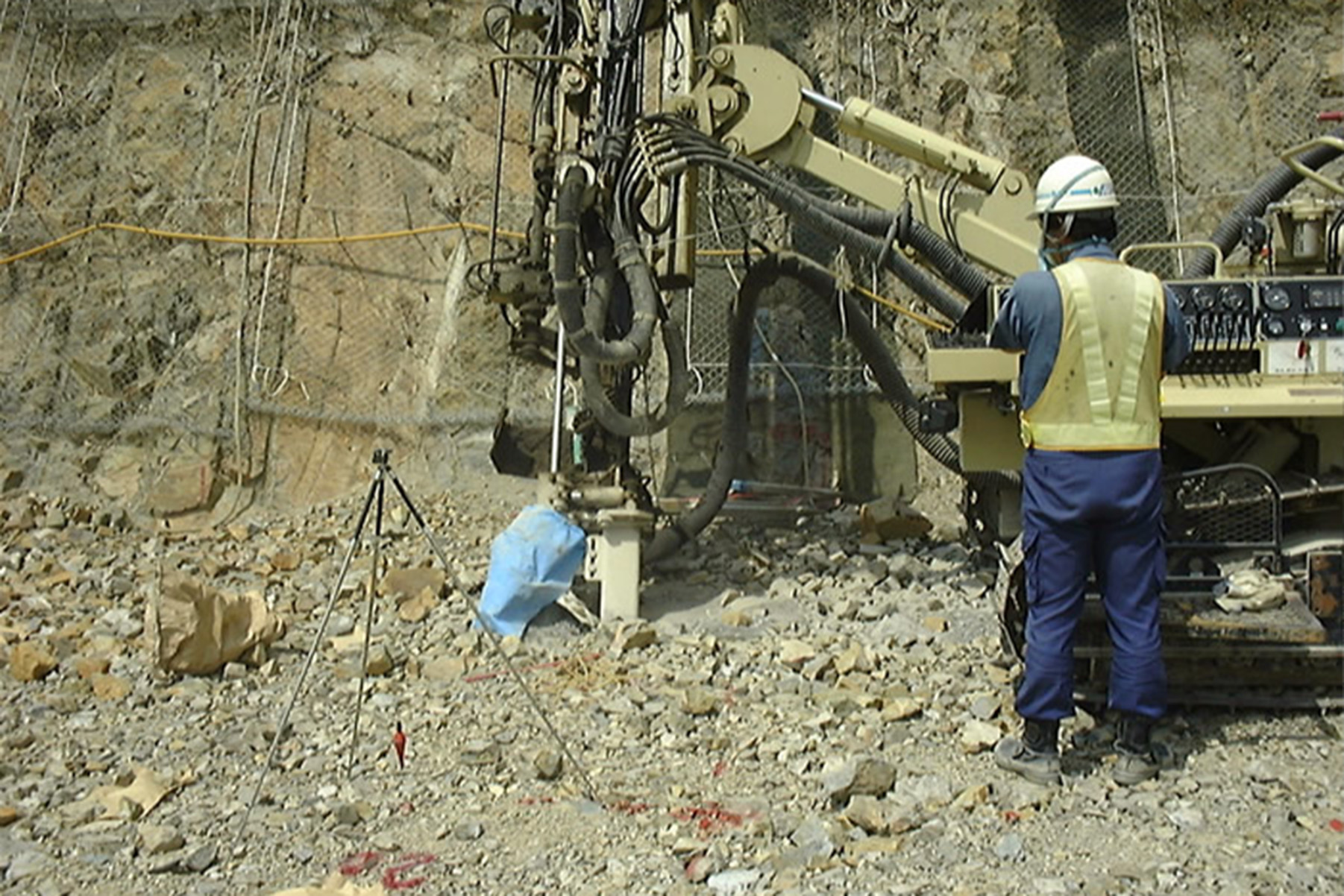 [[工法・技術]]プレスプリット工法の施工写真 2