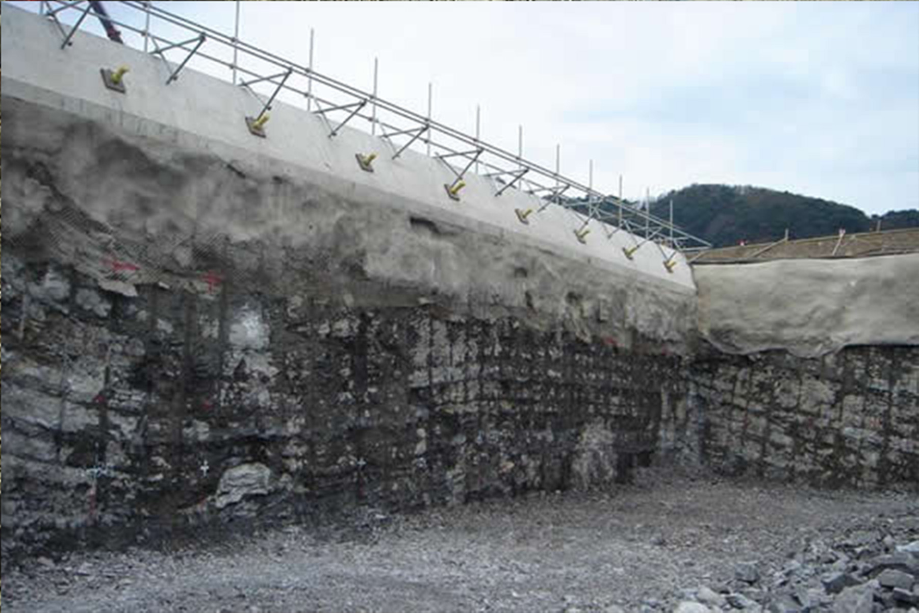 [[工法・技術]]プレスプリット工法の施工写真 4