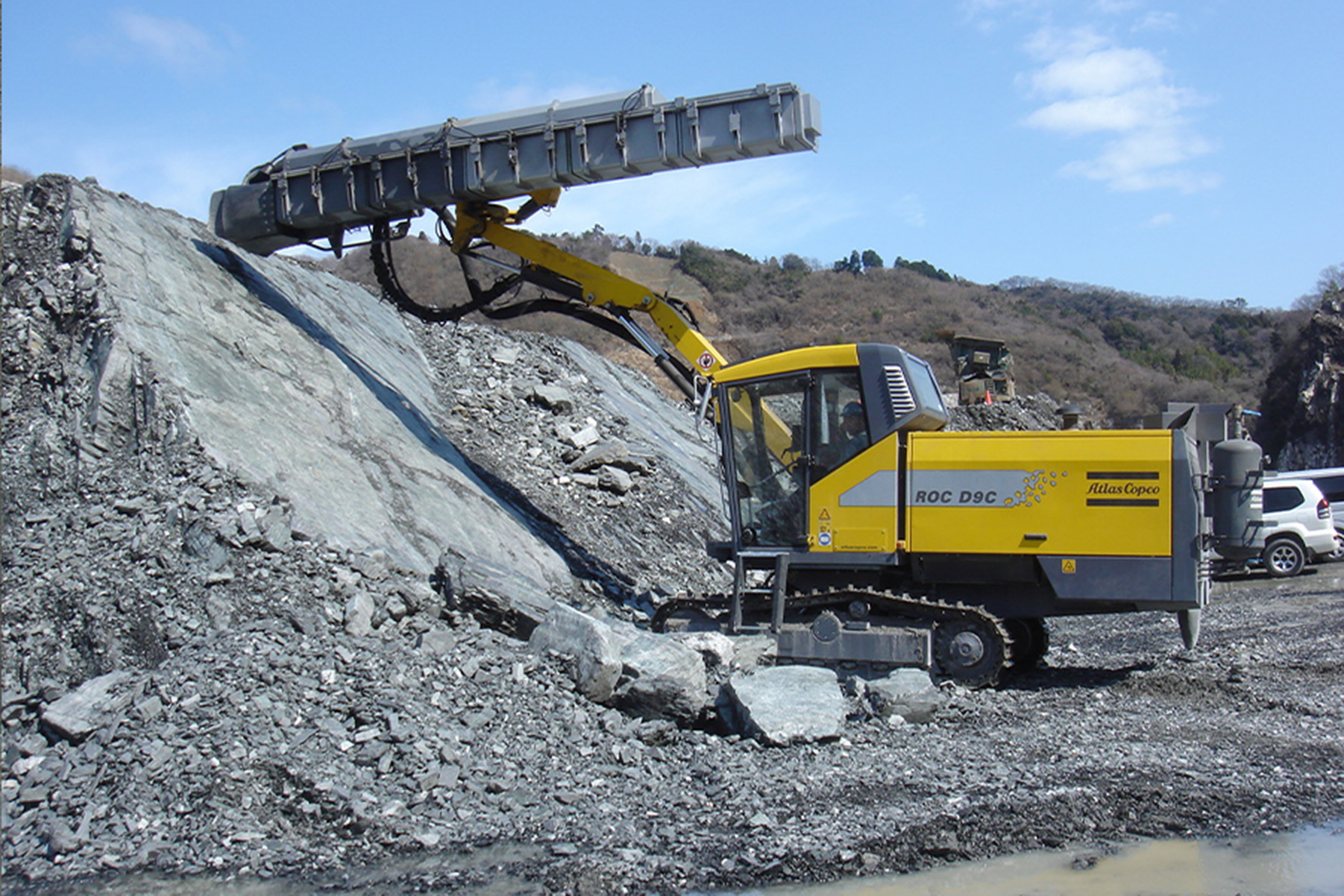 [[工法・技術]]低騒音型サイレントドリルの施工写真 3