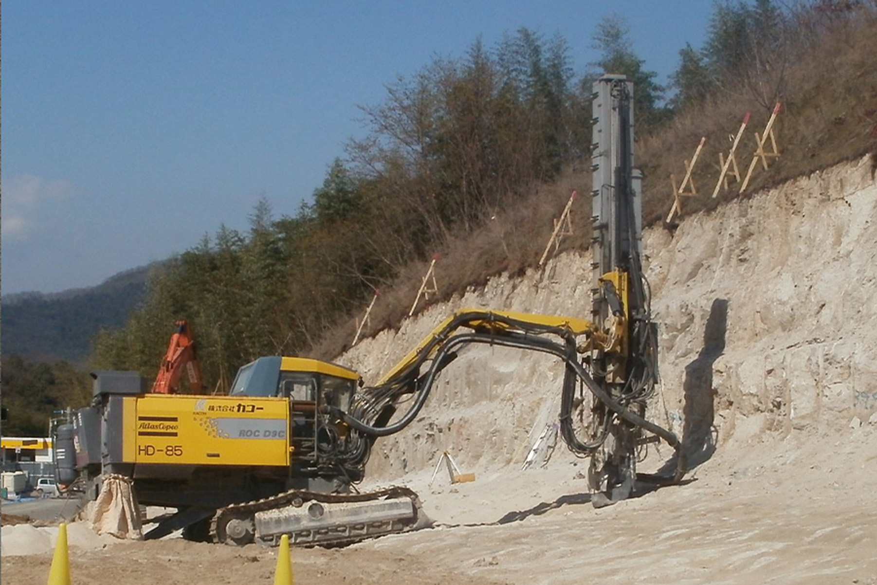 [[工法・技術]]低騒音型サイレントドリルの施工写真 7