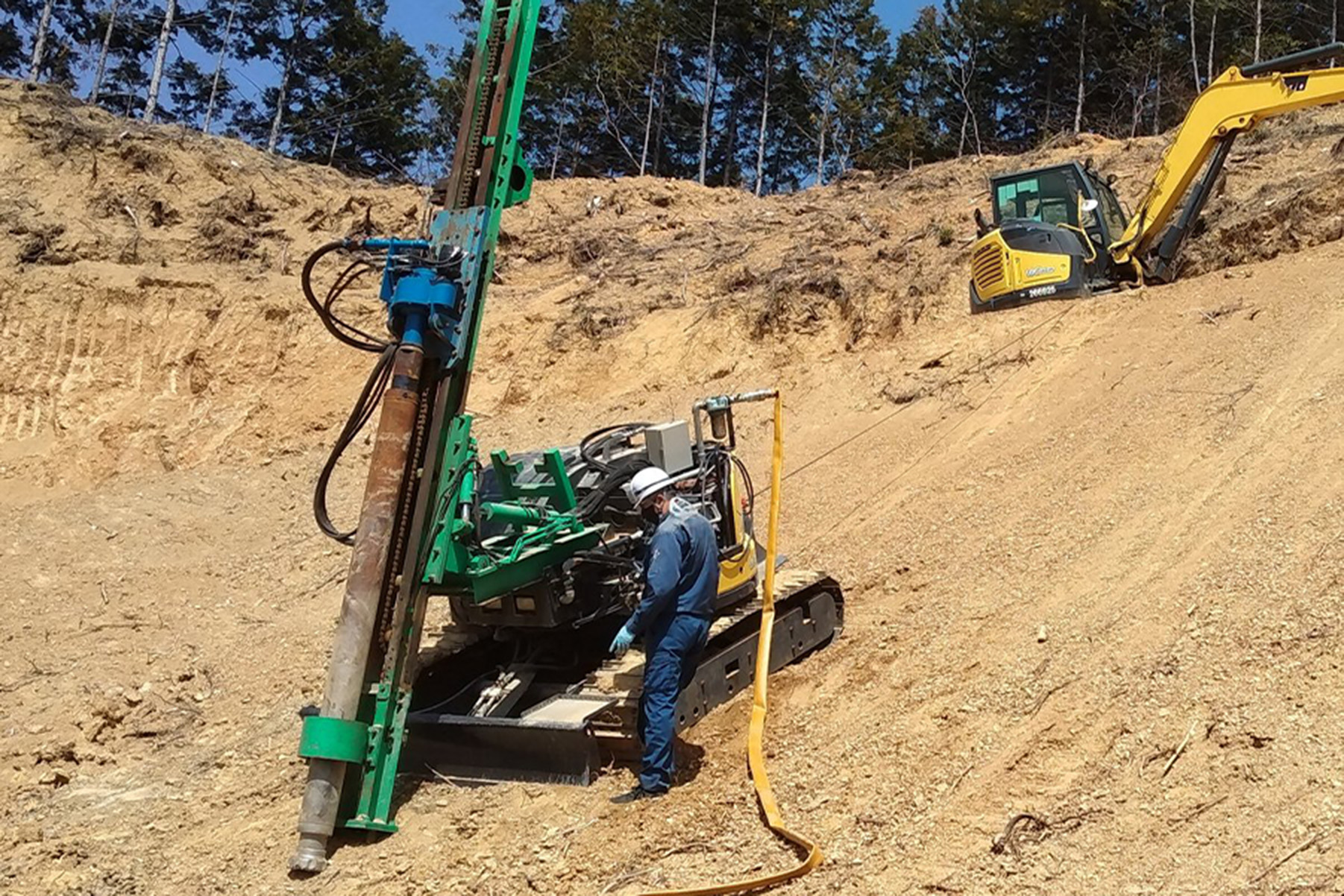 [[工法・技術]]斜面ドリルの施工写真 1