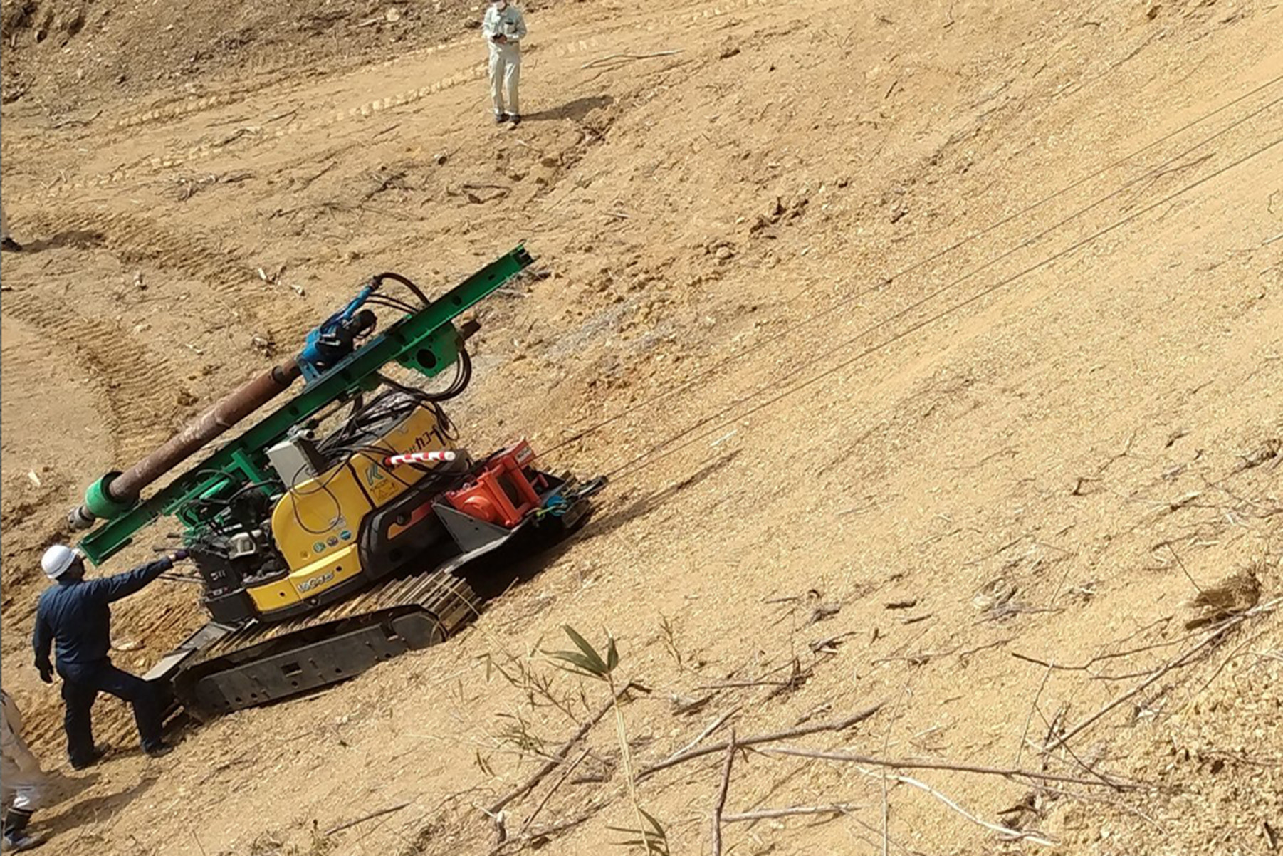 [[工法・技術]]斜面ドリルの施工写真 3