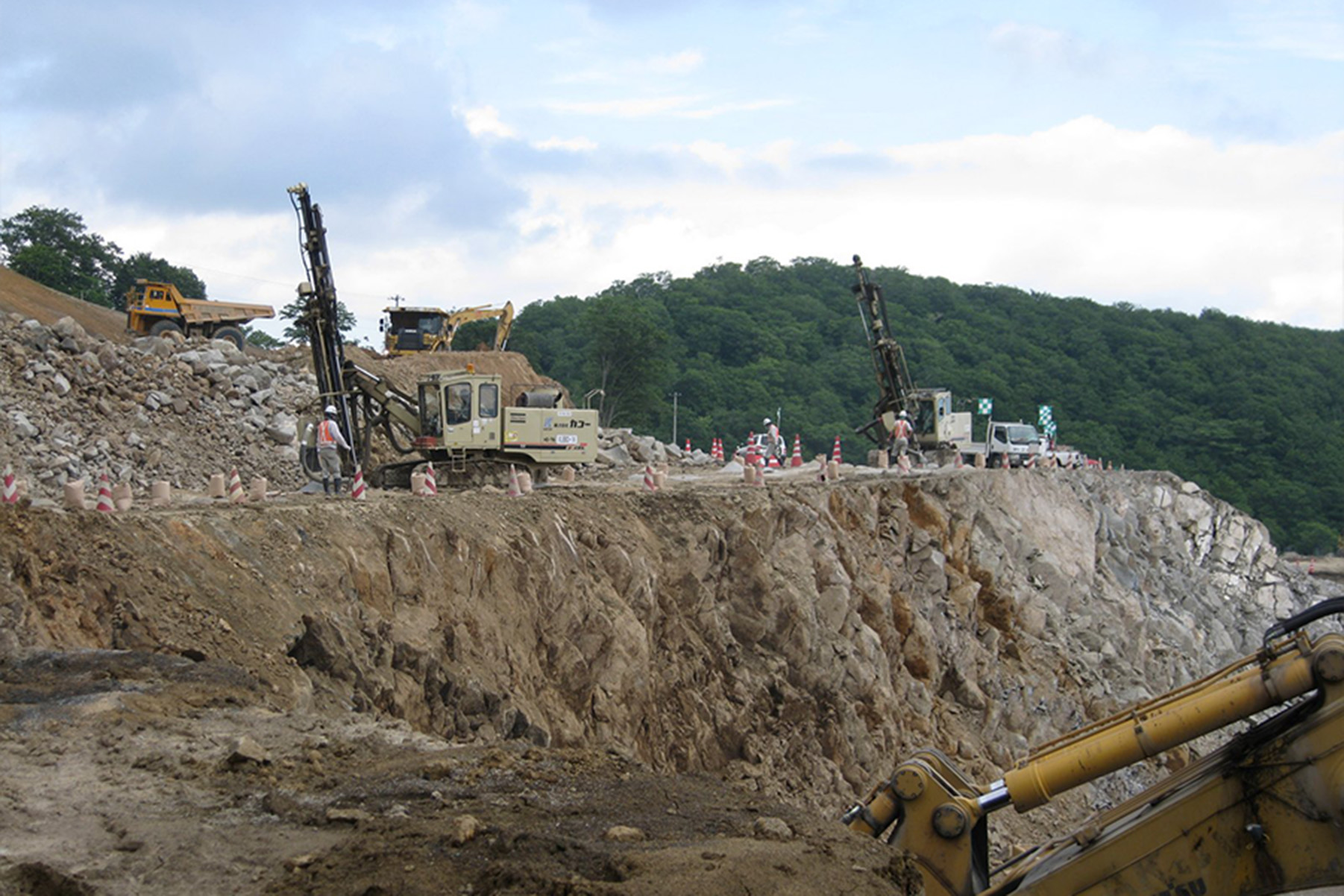 ダム工事の施工写真 7