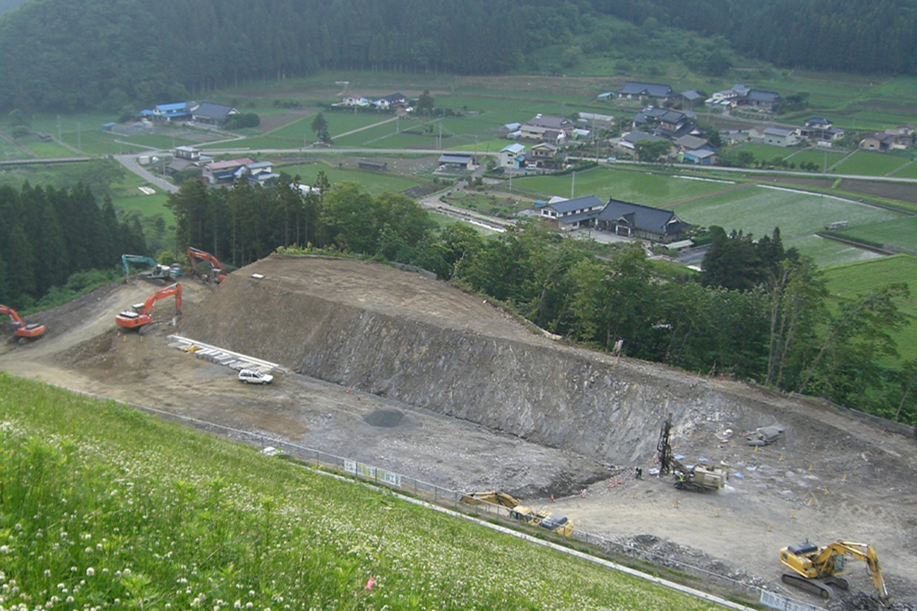 道路造成工事の施工写真 2