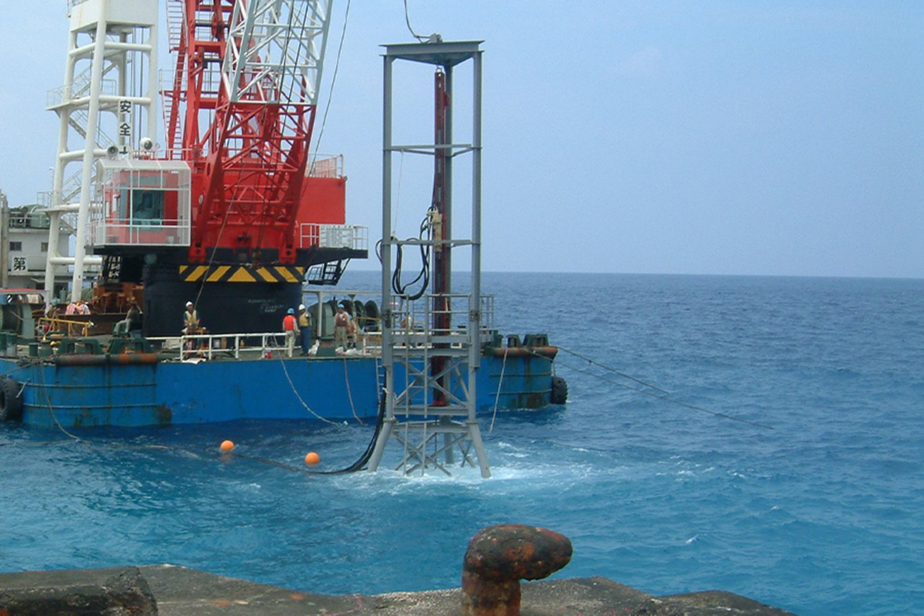 港湾工事の施工写真 2